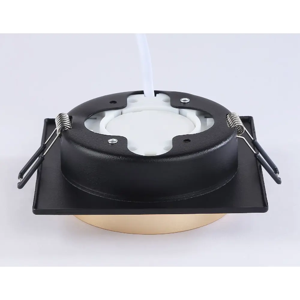 Фото 4 Светильник точечный встраиваемый Ambrella Light Gx53 acrylic tech Tn5232 под отверстие 90 мм GX53 цвет черный Фото 4 Светильник точечный встраиваемый Ambrella Light Gx53 acrylic tech Tn5232 под отверстие 90 мм GX53 цвет черный