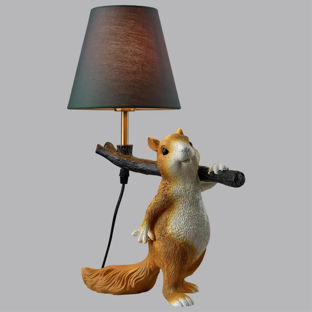 Фото 2 Настольная лампа Lumion Squirrel Lmn_6523_1t цвет разноцветный Фото 2 Настольная лампа Lumion Squirrel Lmn_6523_1t цвет разноцветный