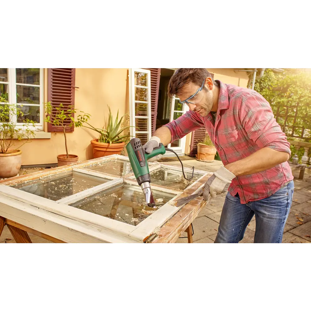 Фото 6 Фен технический сетевой Bosch UniversalHeat 600 06032A6120, 1800 Вт Фото 6 Фен технический сетевой Bosch UniversalHeat 600 06032A6120, 1800 Вт