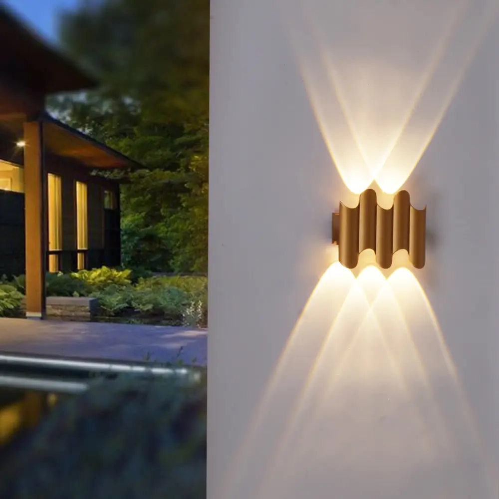 Фото 3 Светильник уличный настенный светодиодный Reluce 86851-9.2-005kt led5w gold IP65 цвет золотой Фото 3 Светильник уличный настенный светодиодный Reluce 86851-9.2-005kt led5w gold IP65 цвет золотой