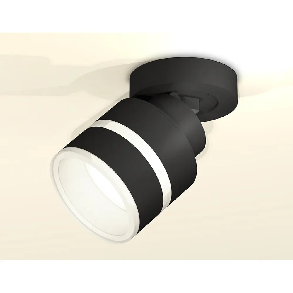 Фото 3 Светильник точечный накладной Ambrella light Xm8102024 2 м² цвет черный Фото 3 Светильник точечный накладной Ambrella light Xm8102024 2 м² цвет черный