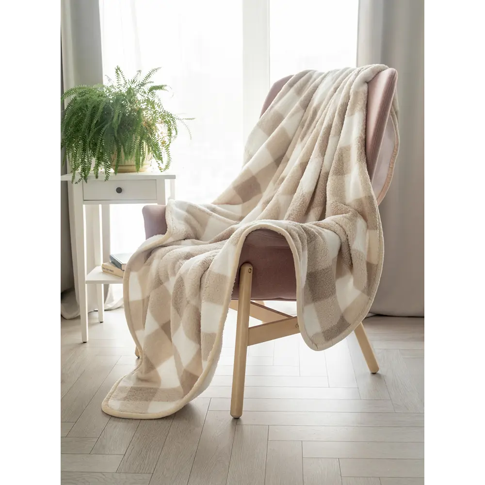 Фото Плед DeNASTIA Уютный T040191 150x200 см полиэстер цвет бежевый Фото Плед DeNASTIA Уютный T040191 150x200 см полиэстер цвет бежевый