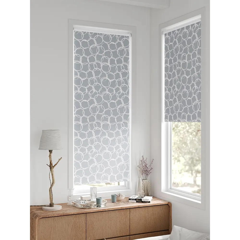 Фото 6 Рулонная штора блэкаут At Home AT783408062, 62x170 см, цвет белый, серый Фото 6 Рулонная штора блэкаут At Home AT783408062, 62x170 см, цвет белый, серый