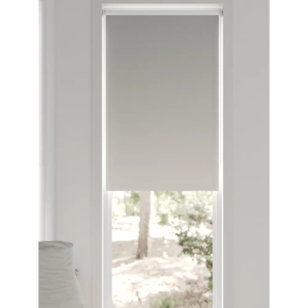 Фото 2 Рулонная штора блэкаут At Home Фиреда AT783174062 62x170 см, цвет белый Фото 2 Рулонная штора блэкаут At Home Фиреда AT783174062 62x170 см, цвет белый