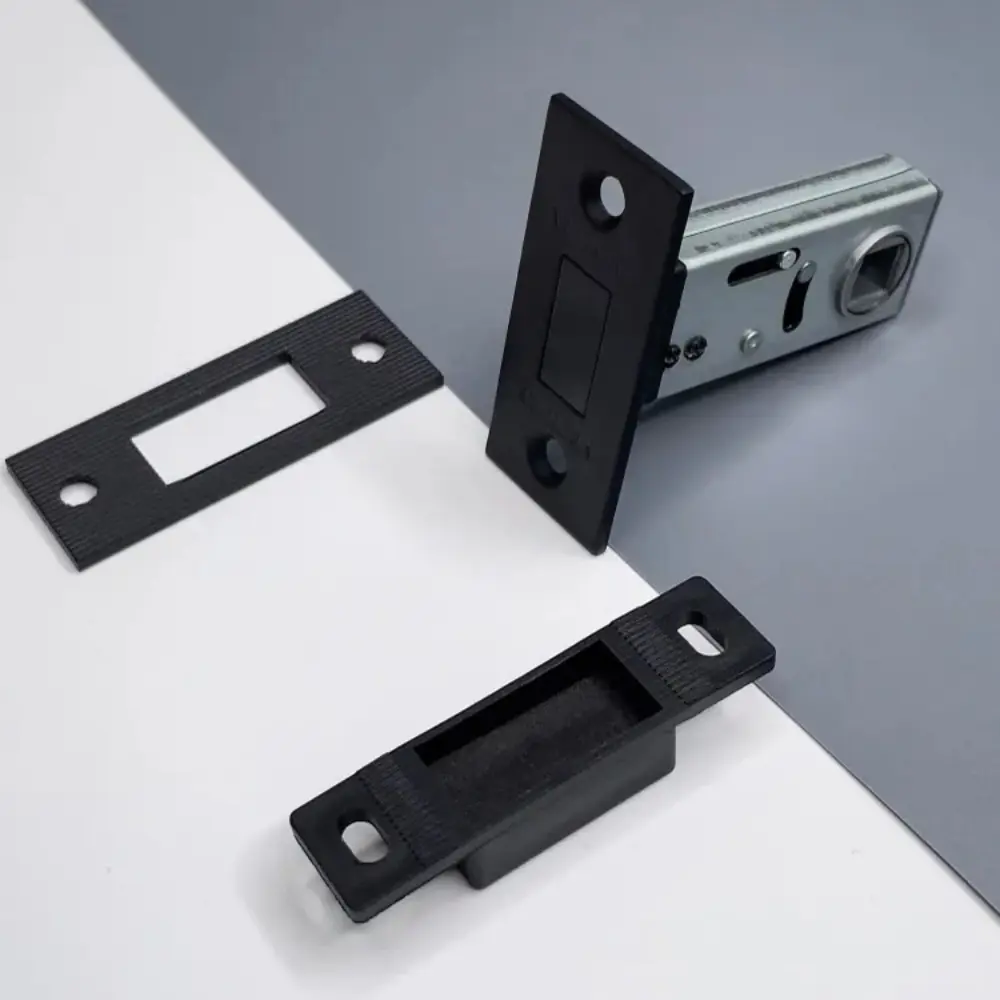 Фото 4 Защелка Vettore C-03B Magnet 100 MBP цвет черный матовый Фото 4 Защелка Vettore C-03B Magnet 100 MBP цвет черный матовый