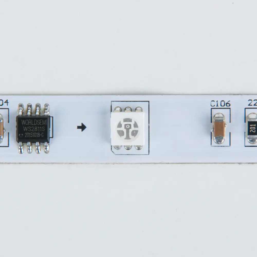 Фото 20 Светодиодная лента Elektrostandard a027833 30 диод/7.2 Вт/м 12 В 10 мм IP20 5 м изменение цвета RGB