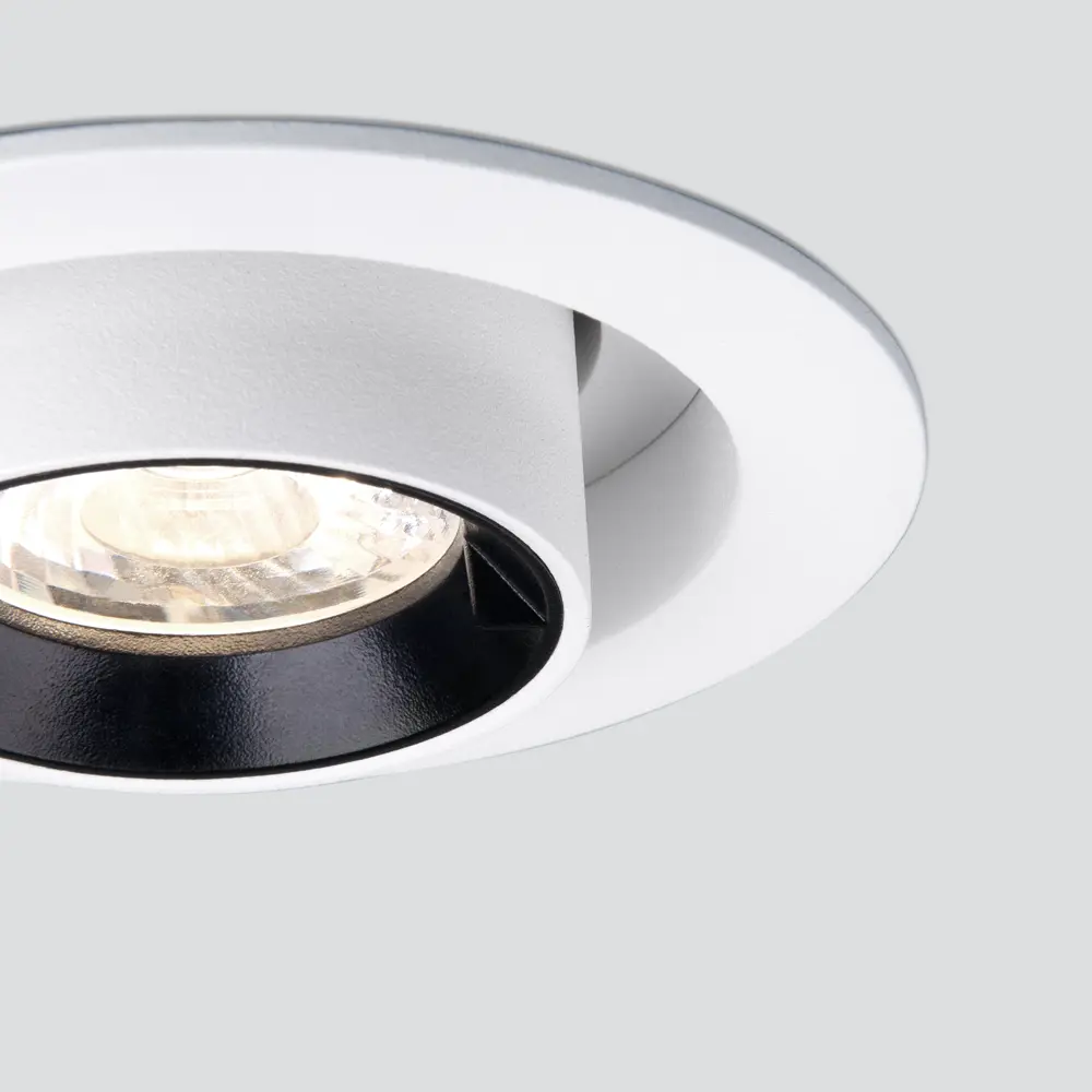 Фото 4 Встраиваемый светильник Elektrostandard 9917 LED 10W 4200K белый матовый Фото 4 Встраиваемый светильник Elektrostandard 9917 LED 10W 4200K белый матовый