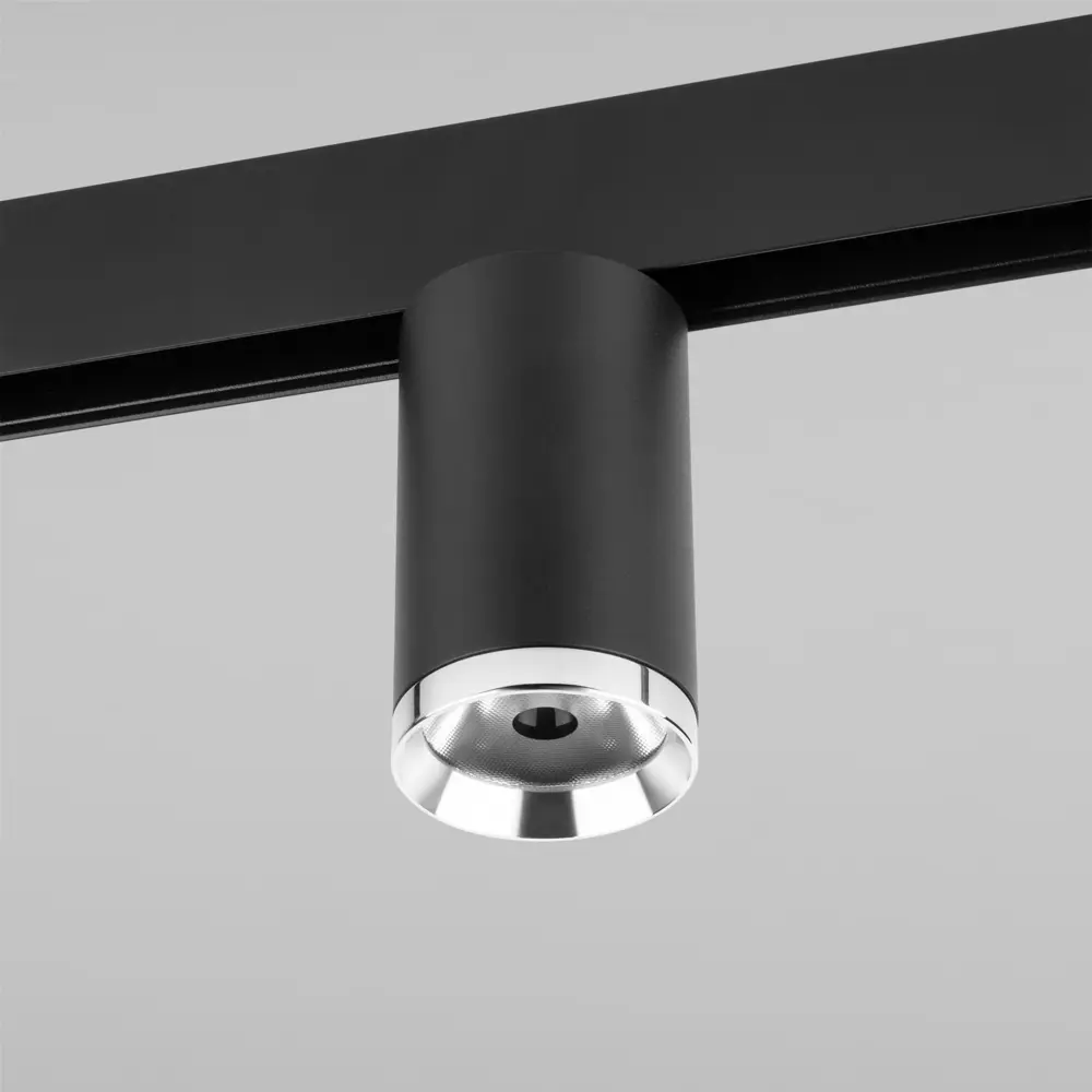 Фото 2 Трековый светильник Elektrostandard a061298 светодиодный 10 Вт 1 м² цвет черный/серебро Фото 2 Трековый светильник Elektrostandard a061298 светодиодный 10 Вт 1 м² цвет черный/серебро