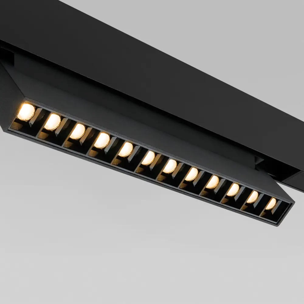 Фото 2 Трековый светильник линейный светодиодный Elektrostandard A067370 12 Вт однофазный 5 м² цвет черный Фото 2 Трековый светильник линейный светодиодный Elektrostandard A067370 12 Вт однофазный 5 м² цвет черный