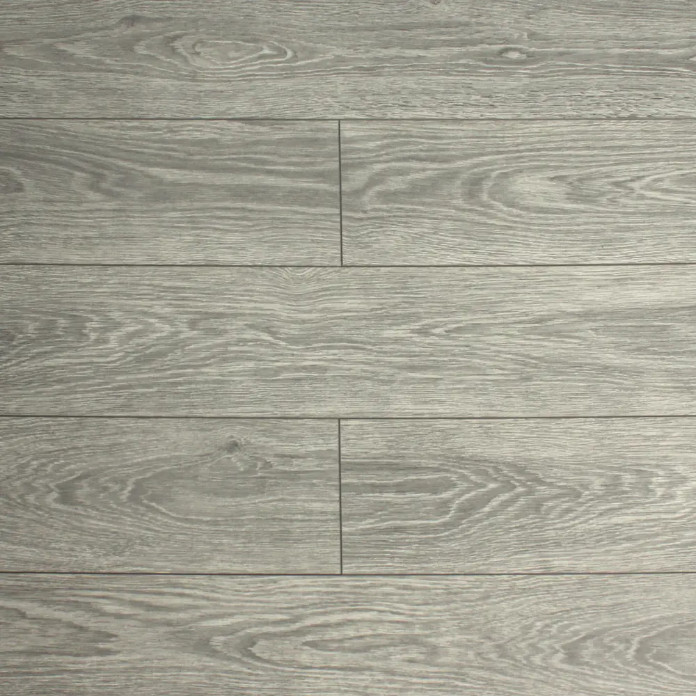 Фото Ламинат WoodStyle Zoom 4V Дуб Савойский Пепел 32 класс толщина 8 мм с фаской 2.22 м², цена за упаковку Фото Ламинат WoodStyle Zoom 4V Дуб Савойский Пепел 32 класс толщина 8 мм с фаской 2.22 м², цена за упаковку