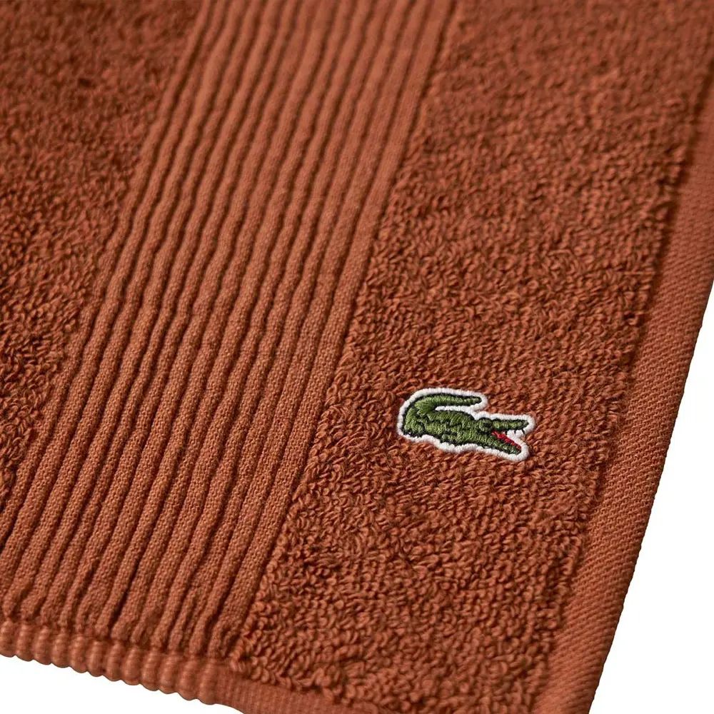 Фото 3 Полотенце Lacoste Casual terre для ванной 55x100 см коричневый Фото 3 Полотенце Lacoste Casual terre для ванной 55x100 см коричневый
