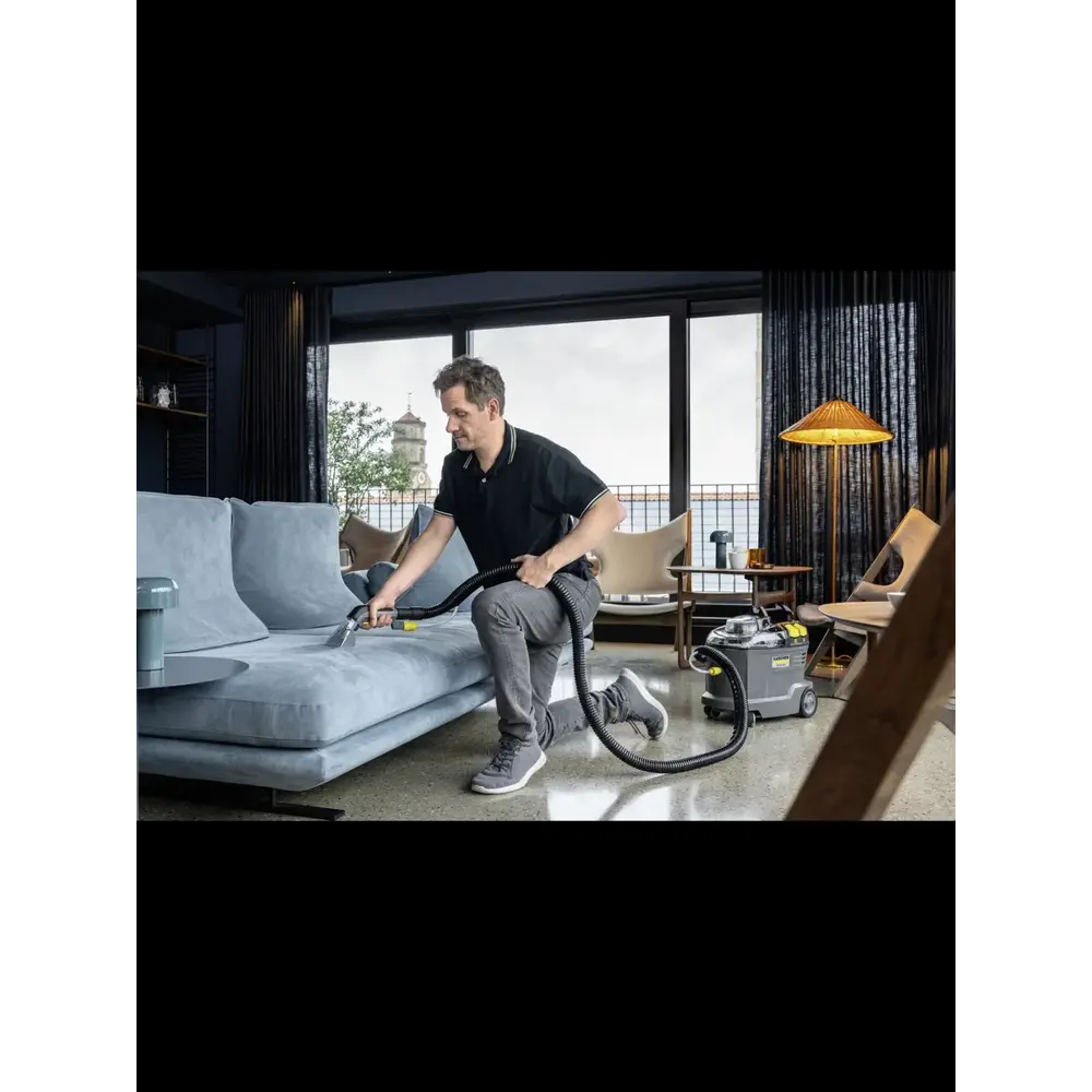 Фото 8 Пылесос моющий Karcher Puzzi 8/1, 1200 Вт, 7 л Фото 8 Пылесос моющий Karcher Puzzi 8/1, 1200 Вт, 7 л
