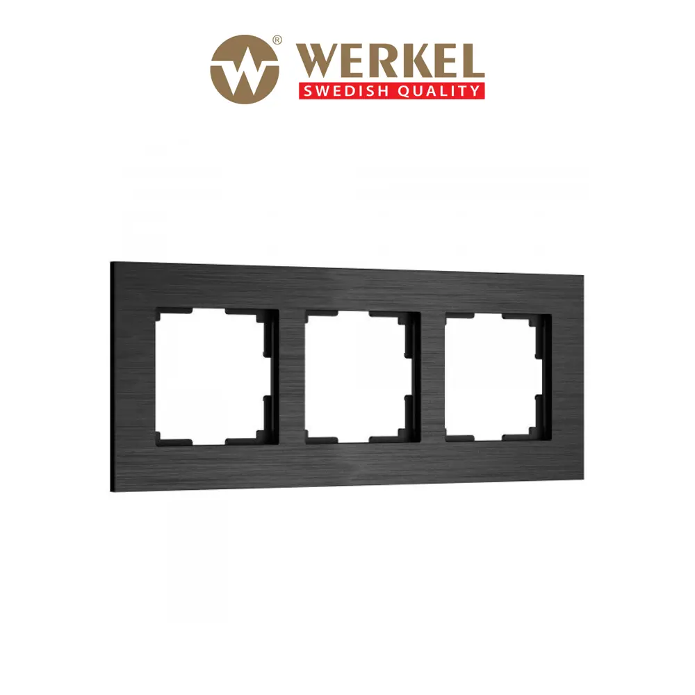 Фото Рамка для розеток и выключателей Werkel AluMax 3 поста цвет черный