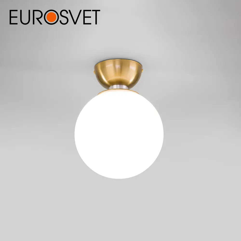 Фото 2 Светильник настенно-потолочный EUROSVET a062584 Bubble 1 лампа 2 м² цвет латунь/белый матовый Фото 2 Светильник настенно-потолочный EUROSVET a062584 Bubble 1 лампа 2 м² цвет латунь/белый матовый