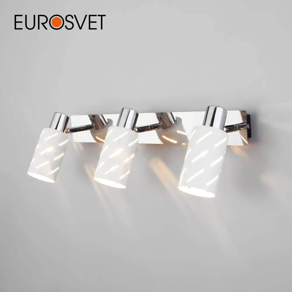 Фото Светильник Eurosvet Fente 20090/3 белый/хром E14 цвет Белый