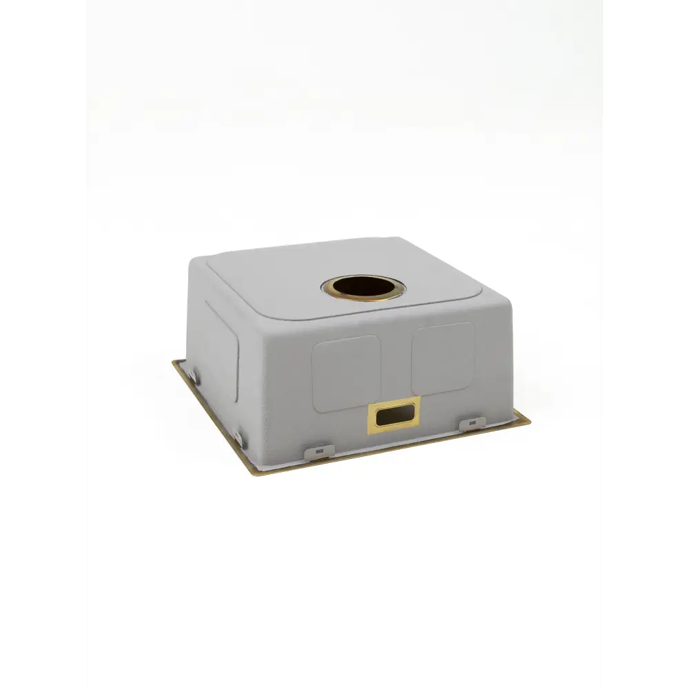 Фото Мойка для кухни врезная с коландером Grandex aqua OPTIMA 44 PVD GOLD 5011351 44x44 см глубина чаши 20 см нержавеющая сталь aisi 304 цвет золото Фото Мойка для кухни врезная с коландером Grandex aqua OPTIMA 44 PVD GOLD 5011351 44x44 см глубина чаши 20 см нержавеющая сталь aisi 304 цвет золото