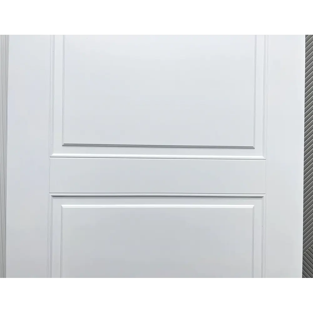 Фото 8 Комплект межкомнатной двери Wanmark Скай-2 глухая 190x60см эмаль цвет белый с коробом и наличниками