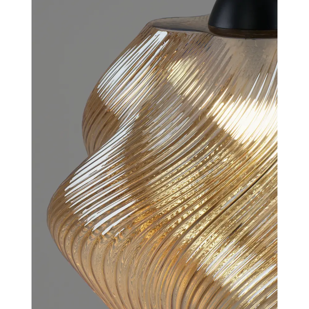 Фото 4 Светильник подвесной Moderli Rozy V11660-1p 1 лампа 10 м² цвет коричневый/прозрачный/черный Фото 4 Светильник подвесной Moderli Rozy V11660-1p 1 лампа 10 м² цвет коричневый/прозрачный/черный