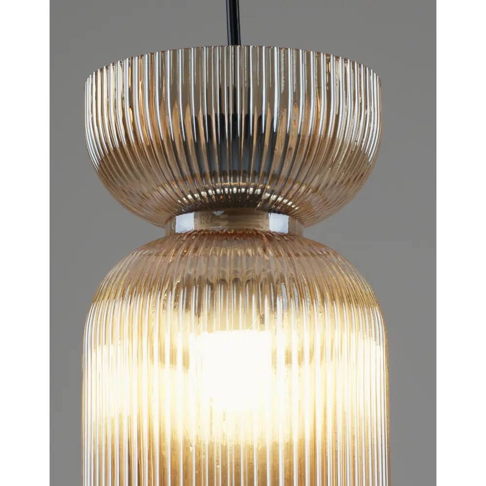 Фото 5 Светильник подвесной Moderli Roswell V11668-1p 1 лампа 6 м² цвет коричневый/прозрачный/черный Фото 5 Светильник подвесной Moderli Roswell V11668-1p 1 лампа 6 м² цвет коричневый/прозрачный/черный