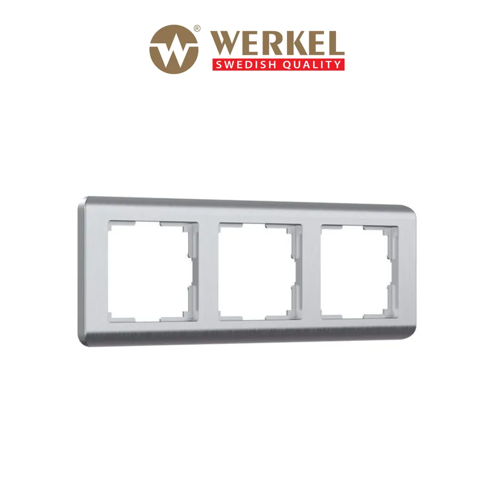 Фото Рамка для розеток и выключателей Werkel Stream 3 поста цвет серебряный Фото Рамка для розеток и выключателей Werkel Stream 3 поста цвет серебряный