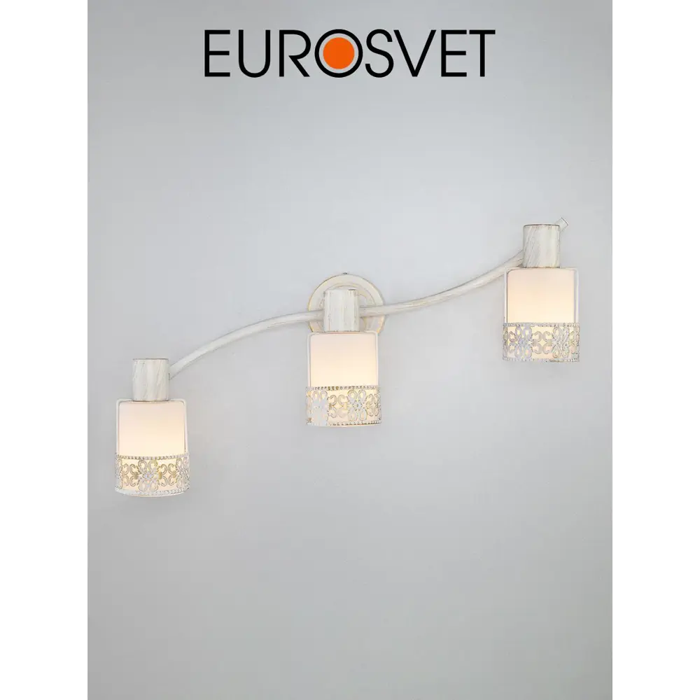 Фото 2 Бра Eurosvet Silvia 20025/3 белый с золотом E14 Фото 2 Бра Eurosvet Silvia 20025/3 белый с золотом E14