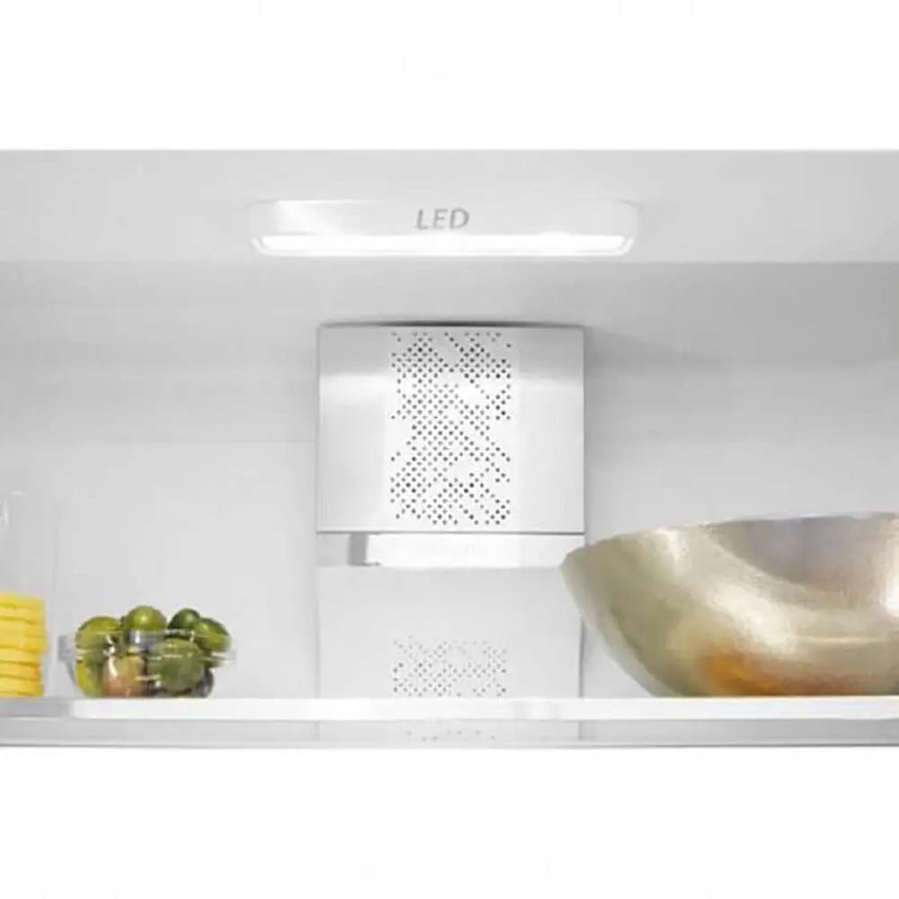 Фото 3 Встраиваемый холодильник WHIRLPOOL SP40812EU2 400 л белый Фото 3 Встраиваемый холодильник WHIRLPOOL SP40812EU2 400 л белый