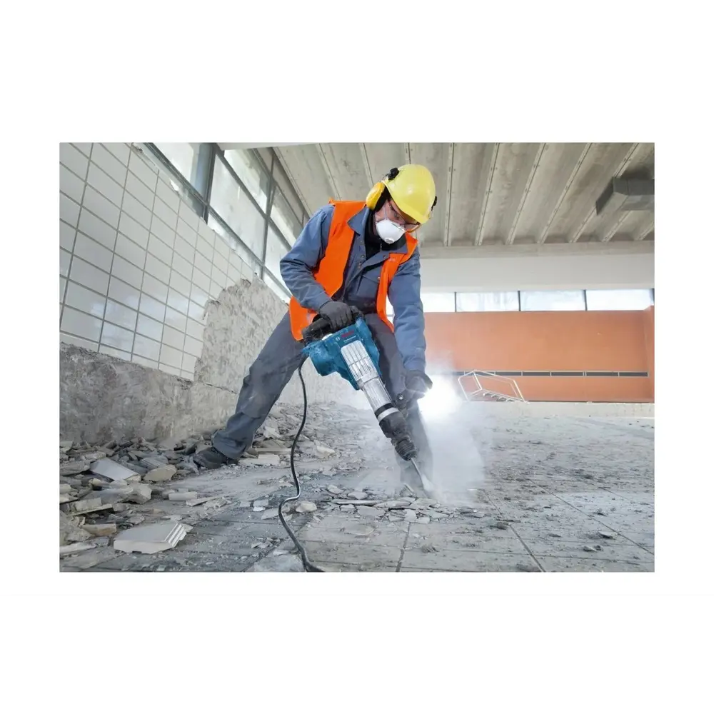 Фото 2 Молоток отбойный сетевой SDS Max Bosch Professional GSH 11 VC 0.611.336.000, 1700 Вт, 23 Дж Фото 2 Молоток отбойный сетевой SDS Max Bosch Professional GSH 11 VC 0.611.336.000, 1700 Вт, 23 Дж