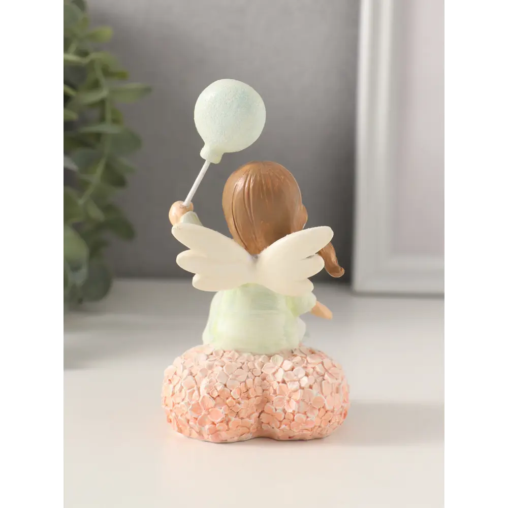 Фото 3 Сувенир полистоун Малышка-ангел с шариком на цветочном сердце 65х65х13 см 10583306