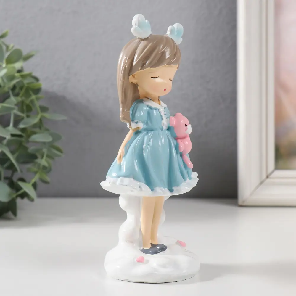 Фото Сувенир полистоун Девочка с оленьими рожками и мишкой в руках МИКС 8х64х165 см 9901354 Фото Сувенир полистоун Девочка с оленьими рожками и мишкой в руках МИКС 8х64х165 см 9901354