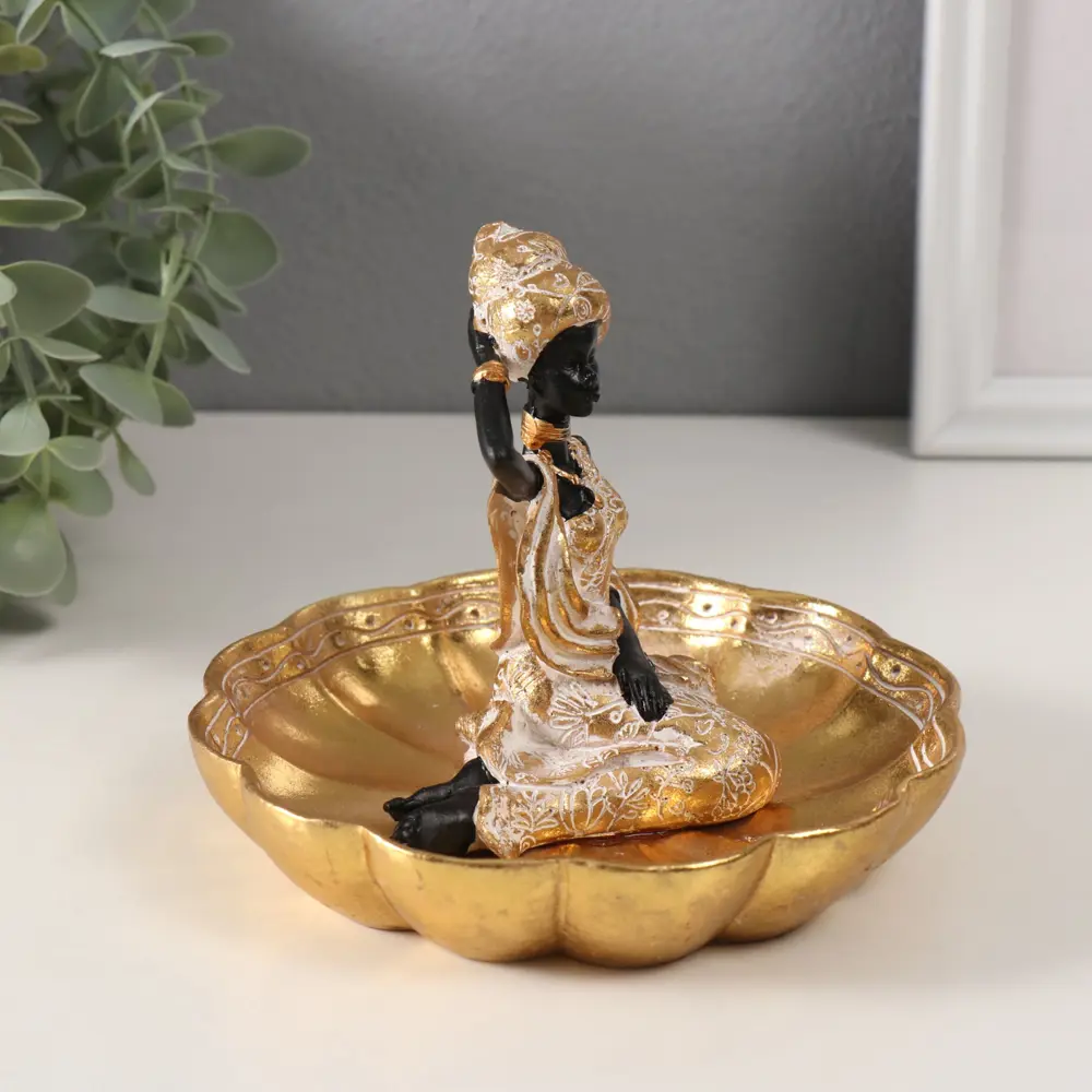 Фото 5 Сувенир полистоун подставка Африканка в золотом платье с шарфом 145х145х115 см 10323456