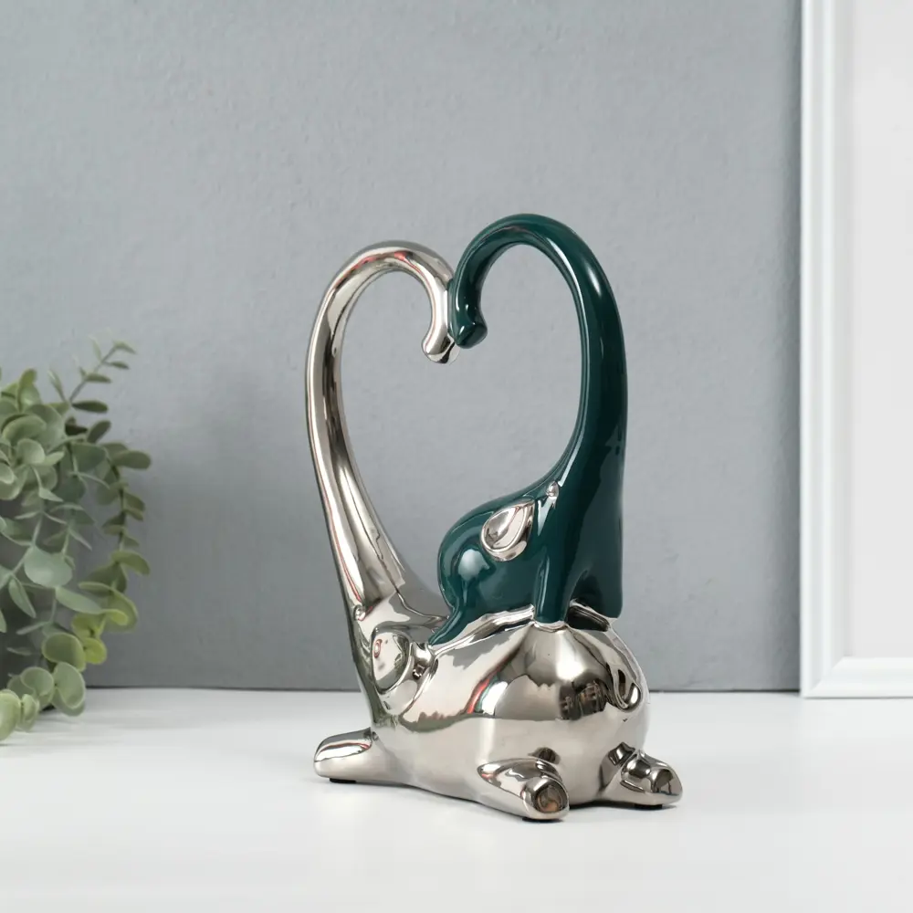 Фото 3 Сувенир керамика Слон со слонёнком. Сердце тёмно-зелёный с серебром 73х175х22 см 10323662