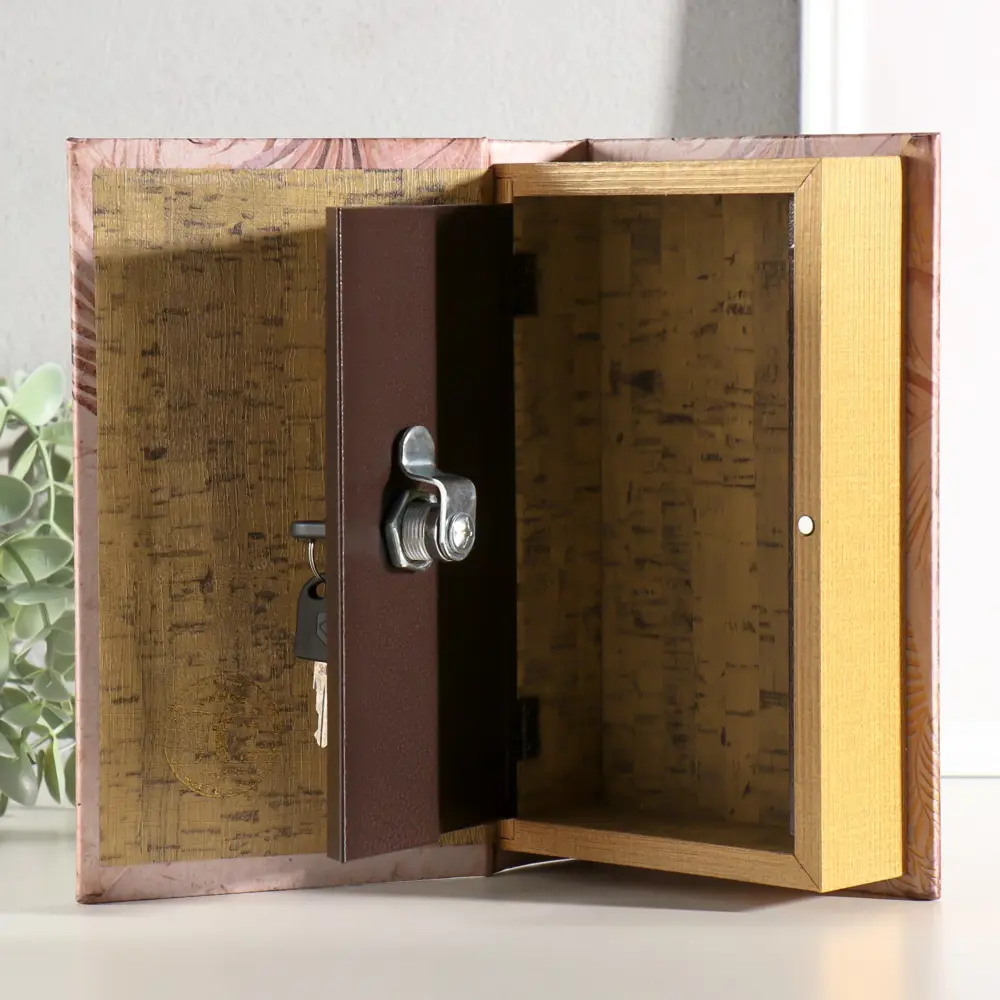 Фото Сейф-книга дерево кожзам Девушка в листьях золото тиснение 21х13х5 см 10325762 Фото Сейф-книга дерево кожзам Девушка в листьях золото тиснение 21х13х5 см 10325762