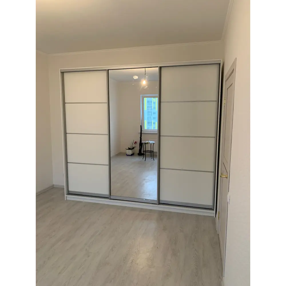 Фото 10 Шкаф-купе Клевер Атина с зеркалом 240x220x65 см 9 полок ЛДСП цвет белый Фото 10 Шкаф-купе Клевер Атина с зеркалом 240x220x65 см 9 полок ЛДСП цвет белый