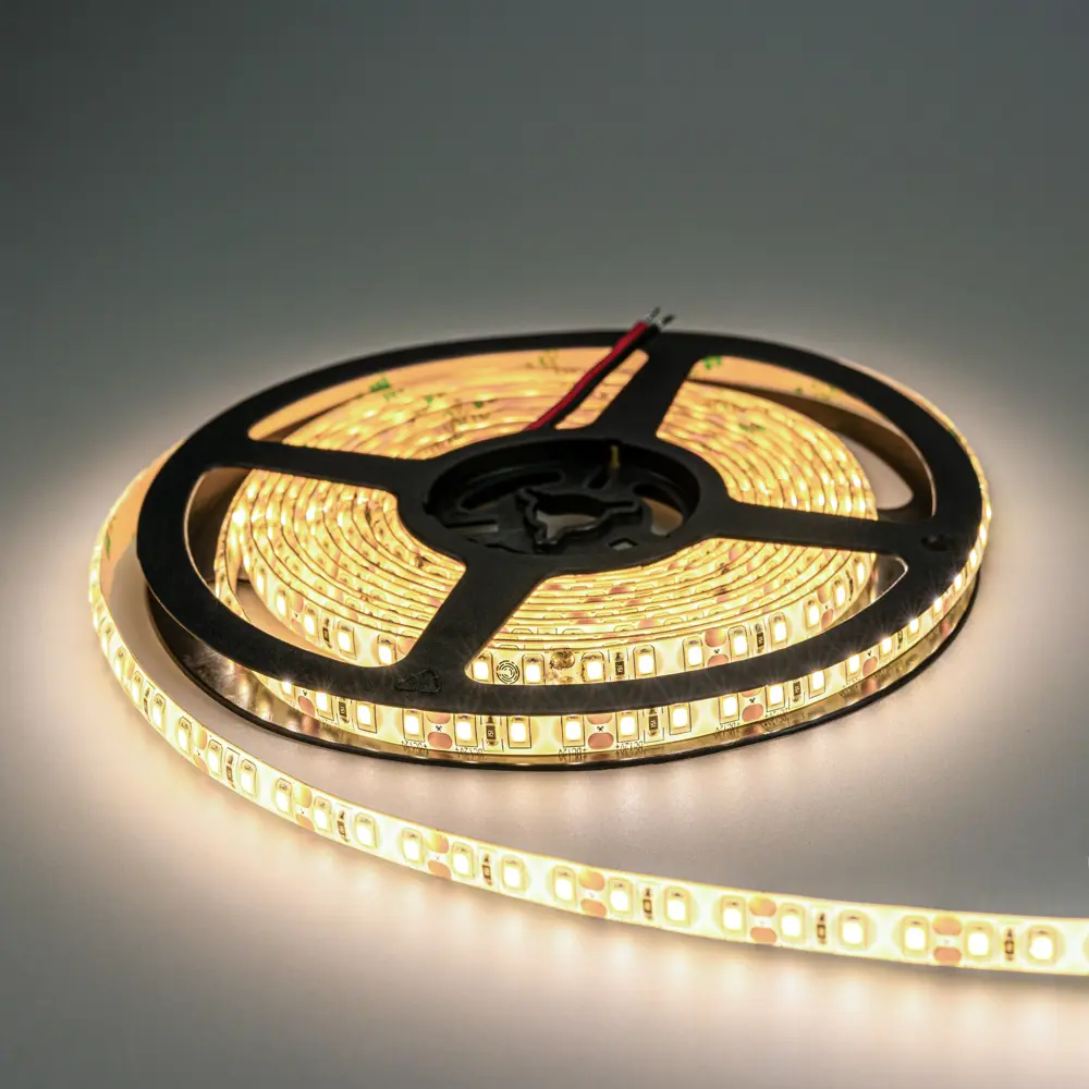 Фото 3 Светодиодная лента Eleganz Lux 2835 120 LED (9.6W/M) СИЛИКОН IP65 12V нейтральная 4500К, 5м Фото 3 Светодиодная лента Eleganz Lux 2835 120 LED (9.6W/M) СИЛИКОН IP65 12V нейтральная 4500К, 5м