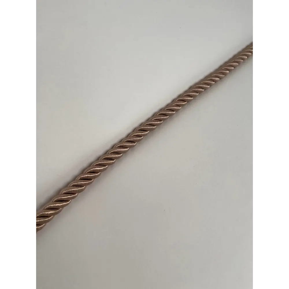 Фото 2 Веревка декоративная Idealtex 15Ш-10-19.0 на стену и потолок полиэфирное волокно коричневый 10x15x15 мм 1 шт Фото 2 Веревка декоративная Idealtex 15Ш-10-19.0 на стену и потолок полиэфирное волокно коричневый 10x15x15 мм 1 шт