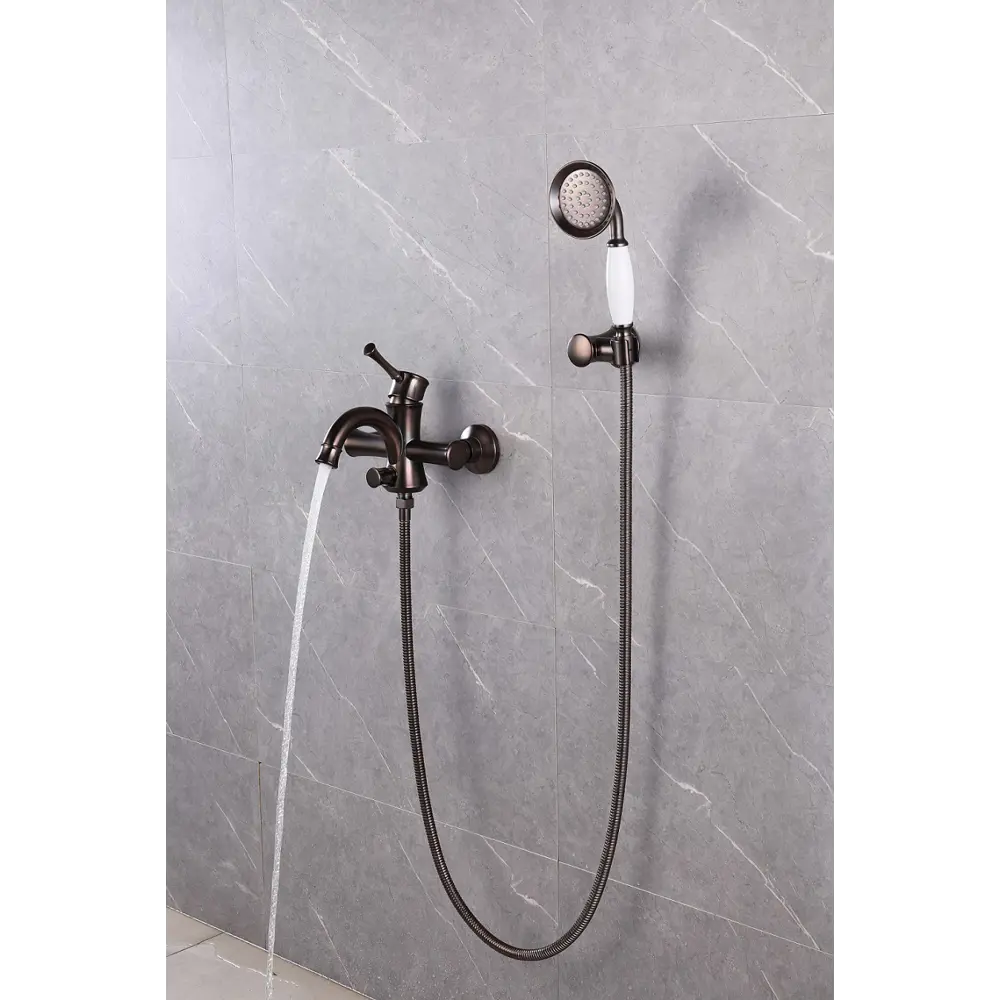 Фото 4 Смеситель для ванны Lemark Peretto LM6302RB однорычажный цвет черный Фото 4 Смеситель для ванны Lemark Peretto LM6302RB однорычажный цвет черный