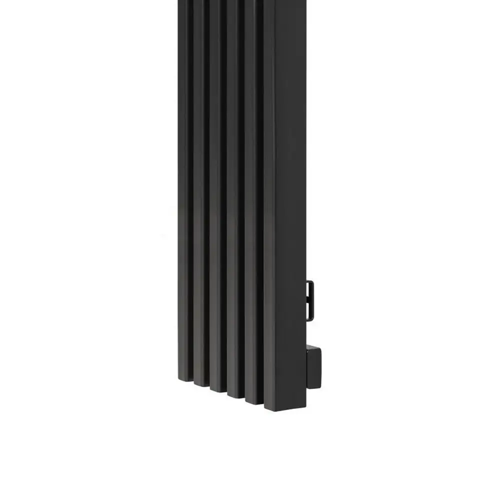 Фото 5 Радиатор Arbiola Compact H 1800-63 08 секций черный вертикальный c боковым подключением Фото 5 Радиатор Arbiola Compact H 1800-63 08 секций черный вертикальный c боковым подключением