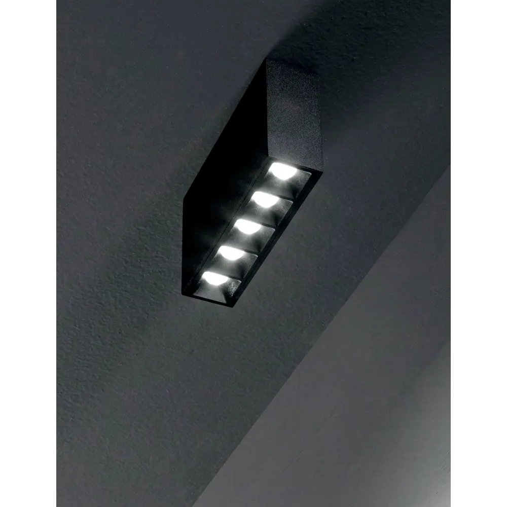 Фото 2 Светильник потолочный светодиодный Ideal Lux Lika 244884 2 м² теплый белый свет цвет черный Фото 2 Светильник потолочный светодиодный Ideal Lux Lika 244884 2 м² теплый белый свет цвет черный