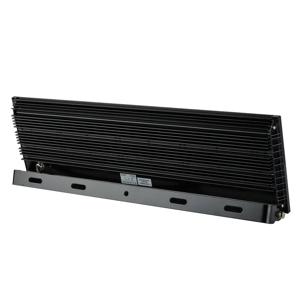 Фото 4 Прожектор светодиодный PCCOOLER CP-PL03-0200-4000К Venus II 200 Вт IP66 цвет черный Фото 4 Прожектор светодиодный PCCOOLER CP-PL03-0200-4000К Venus II 200 Вт IP66 цвет черный
