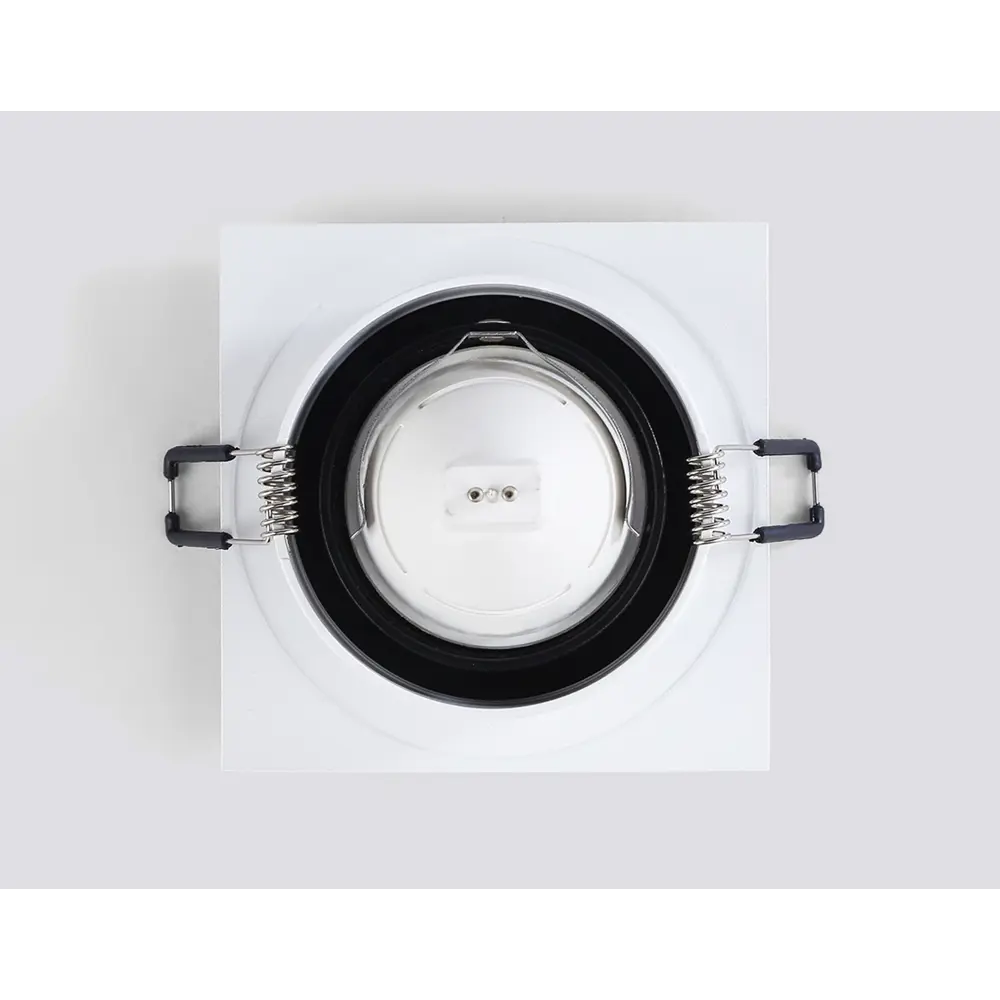 Фото 13 Светильник точечный встраиваемый Ambrella Light Standard tech Tn102727 под отверстие 80 мм GU5.3 цвет белый Фото 13 Светильник точечный встраиваемый Ambrella Light Standard tech Tn102727 под отверстие 80 мм GU5.3 цвет белый