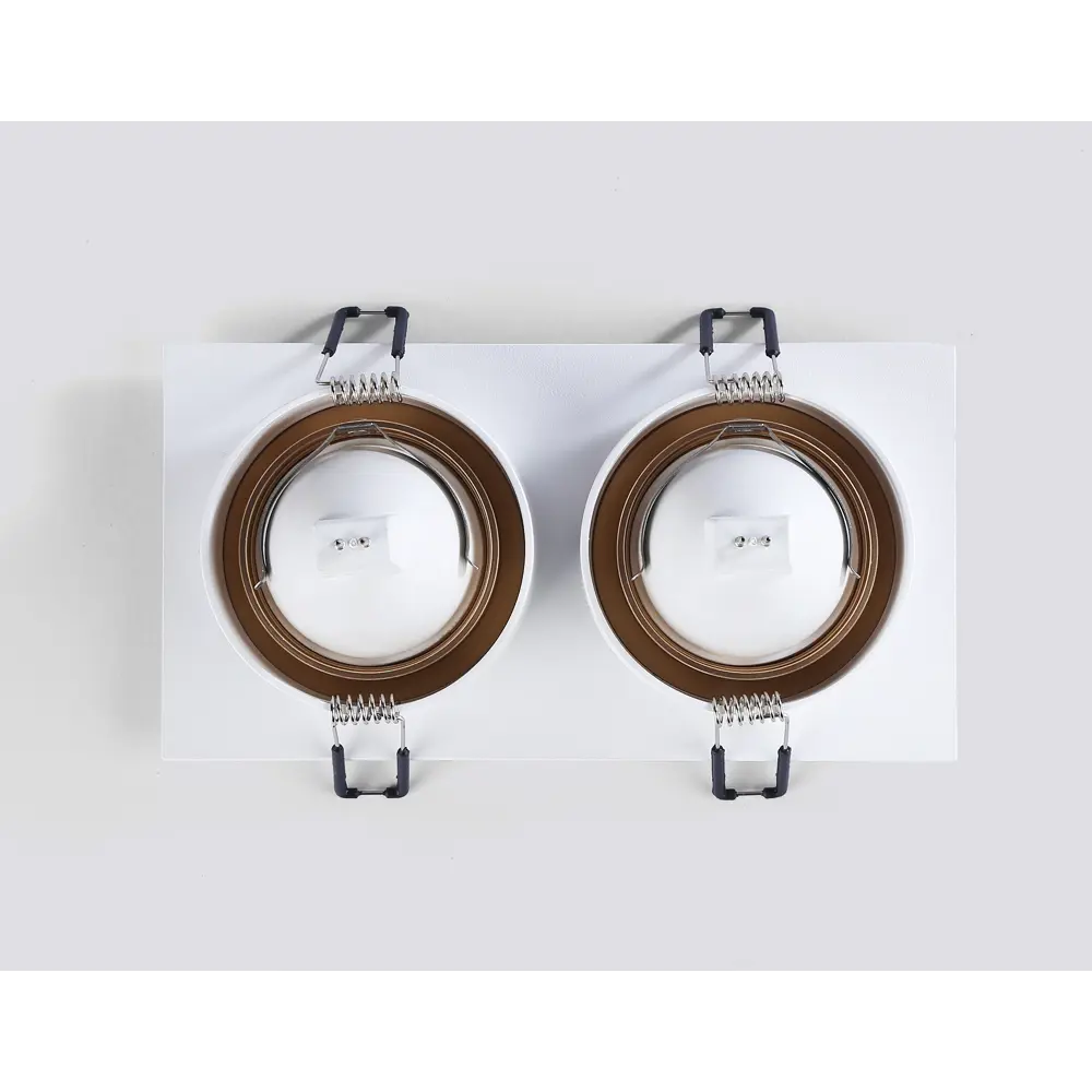 Фото 21 Светильник точечный встраиваемый Ambrella Light Standard tech Tn102733 GU5.3 цвет белый Фото 21 Светильник точечный встраиваемый Ambrella Light Standard tech Tn102733 GU5.3 цвет белый