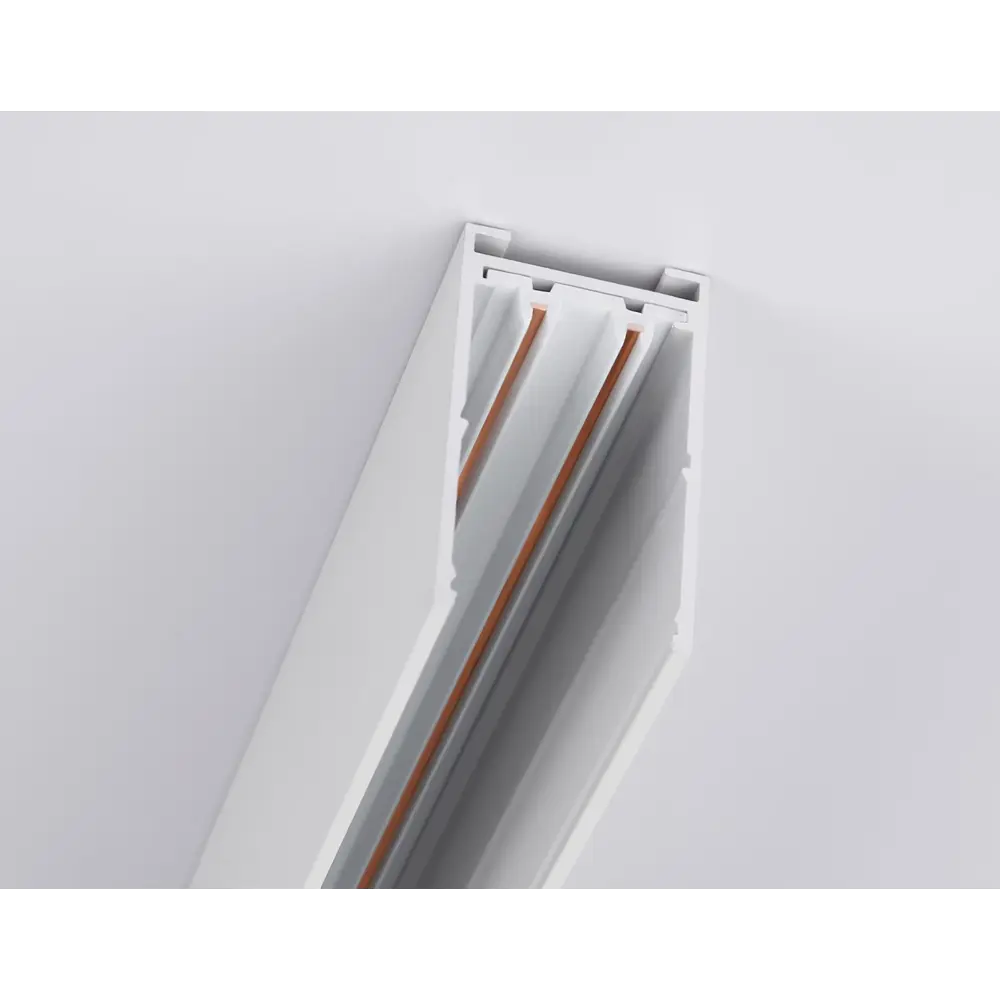 Фото 2 Трековый шинопровод накладной однофазный Ambrella light Ambr_gl1005 300 см цвет белый Фото 2 Трековый шинопровод накладной однофазный Ambrella light Ambr_gl1005 300 см цвет белый