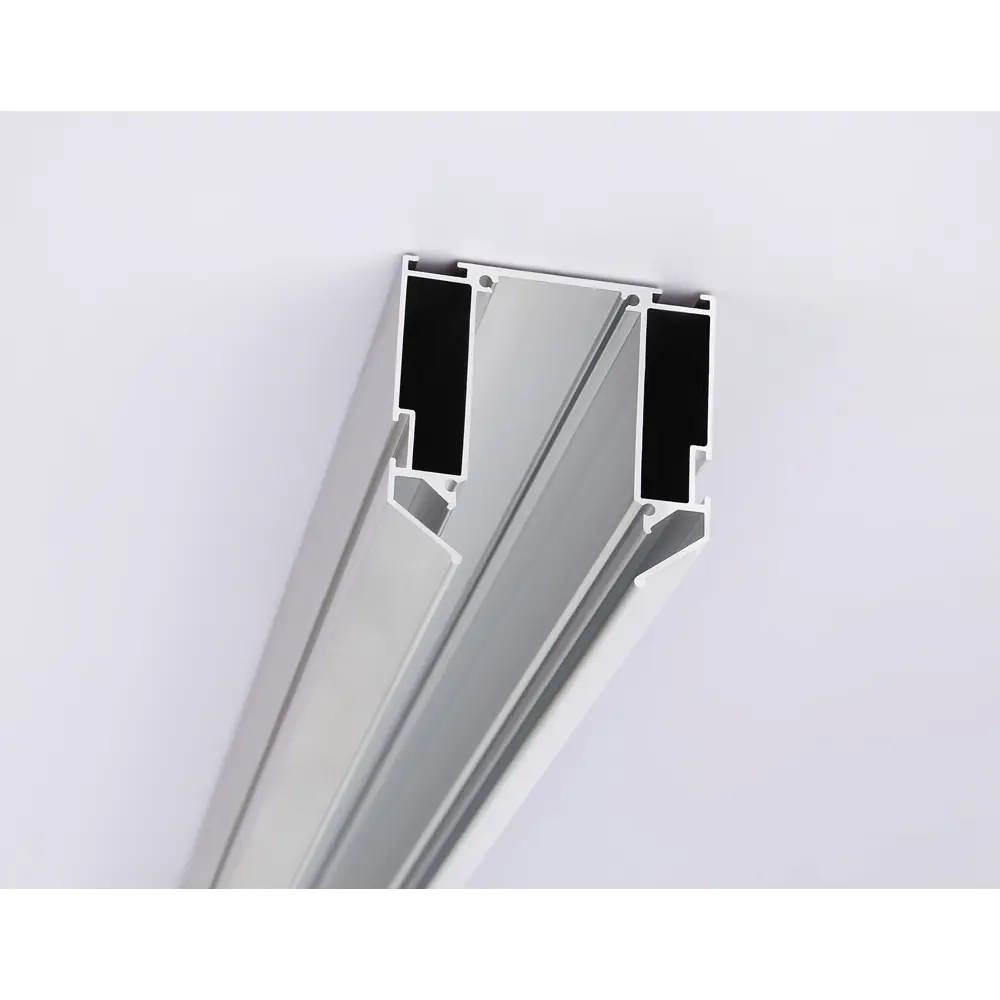 Фото 3 Корпус для накладного шинопровода в натяжной потолок Magnetic 220V Ambrella Light Фото 3 Корпус для накладного шинопровода в натяжной потолок Magnetic 220V Ambrella Light
