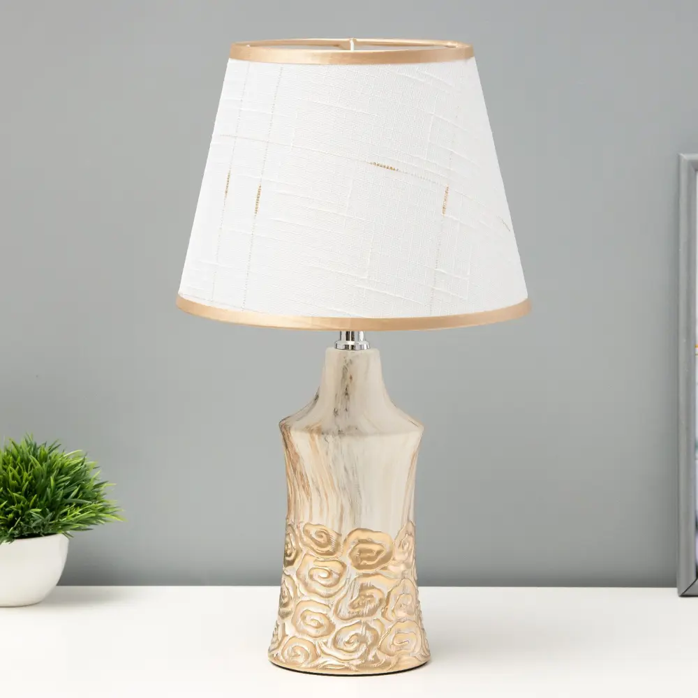 Фото Настольная лампа Risalux 10229363 цвет жёлтый/золотой Фото Настольная лампа Risalux 10229363 цвет жёлтый/золотой