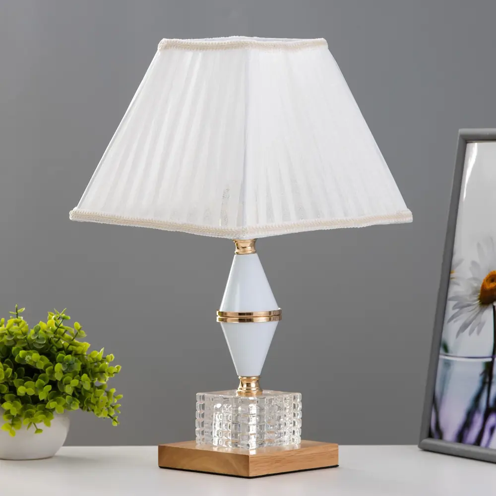 Фото Настольная лампа Risalux 9809304 цвет жёлтый/золотой Фото Настольная лампа Risalux 9809304 цвет жёлтый/золотой