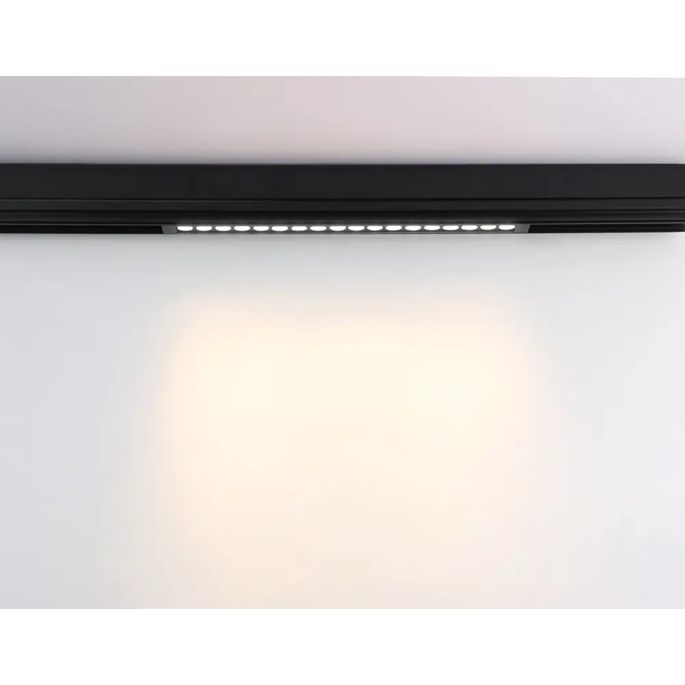 Фото 12 Трековый светильник линейный светодиодный Ambrella Light Gl1312 15 Вт магнитный регулируемый белый свет цвет черный Фото 12 Трековый светильник линейный светодиодный Ambrella Light Gl1312 15 Вт магнитный регулируемый белый свет цвет черный