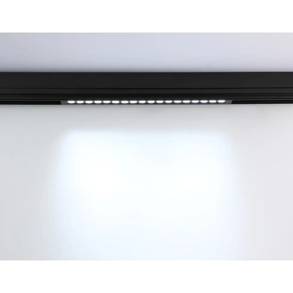 Фото 14 Трековый светильник линейный светодиодный Ambrella Light Gl1314 24 Вт магнитный регулируемый белый свет цвет черный Фото 14 Трековый светильник линейный светодиодный Ambrella Light Gl1314 24 Вт магнитный регулируемый белый свет цвет черный