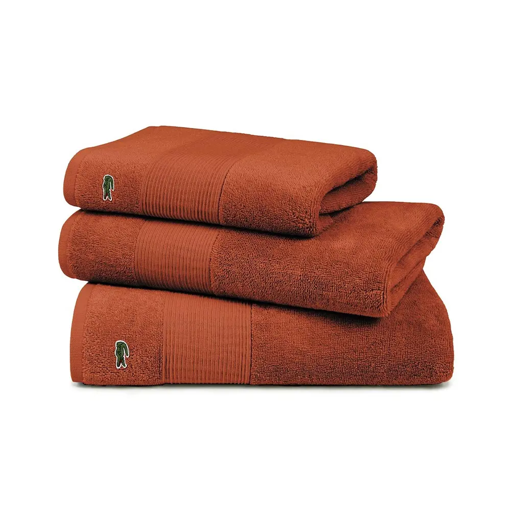 Фото Полотенце Lacoste Super Lacoste Terre 70x140 см цвет красный Фото Полотенце Lacoste Super Lacoste Terre 70x140 см цвет красный