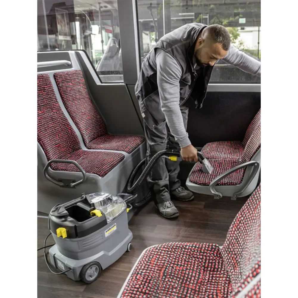 Фото 6 Пылесос с контейнером с влажной уборкой Karcher Puzzi 8/1 1240 Вт 7 л цвет серый/серебристый Фото 6 Пылесос с контейнером с влажной уборкой Karcher Puzzi 8/1 1240 Вт 7 л цвет серый/серебристый
