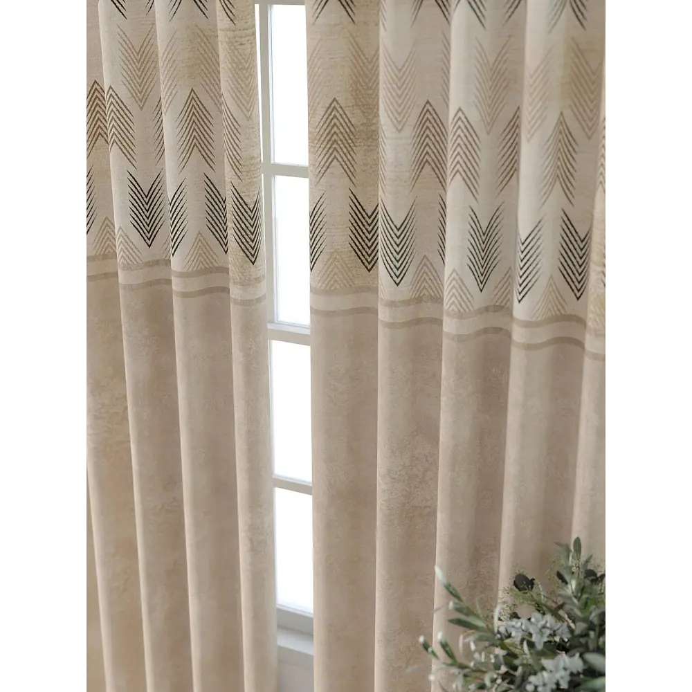 Фото 3 Комплект штор Comfy way Форнерс - 264 - 240 см CW709264240-240 на шторной ленте 240x150 см цвет бежевый Фото 3 Комплект штор Comfy way Форнерс - 264 - 240 см CW709264240-240 на шторной ленте 240x150 см цвет бежевый